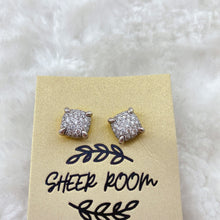 Load image into Gallery viewer, David Yurman Diamond Earrings