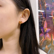 Load image into Gallery viewer, Chanel vintage gold ear clips