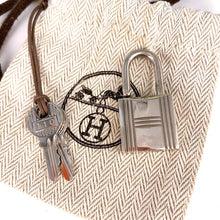 Load image into Gallery viewer, Hermes Clemence Picotin Lock 18