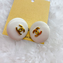 Load image into Gallery viewer, Chanel Double C logo Vintage Earrings