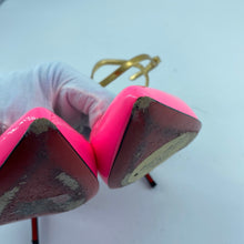 Load image into Gallery viewer, Christian Loubotin high heels TWS