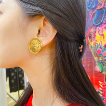 Load image into Gallery viewer, Chanel Vintage single earring