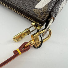 Load image into Gallery viewer, Louis Vuitton x Steffens sprouse pochette year 2001