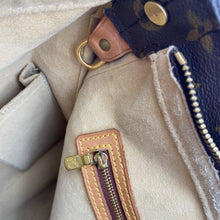 Load image into Gallery viewer, Louis Vuitton Looping GM TWS