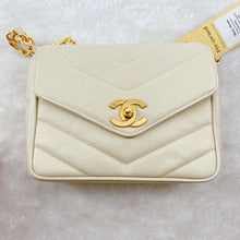 Load image into Gallery viewer, Chanel Cream Vintage Caviar Leather V Stitch Shoulder Bag