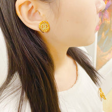 Load image into Gallery viewer, Chanel double C logo Earrings