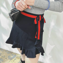 Load image into Gallery viewer, Gucci red and black bow A-line skirt