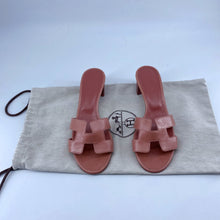 Load image into Gallery viewer, Hermes sandal