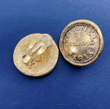 Load image into Gallery viewer, Chanel Vintage single earring