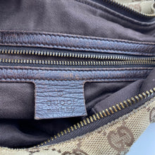 Load image into Gallery viewer, Gucci Horse Bit Chain Hobo Bag