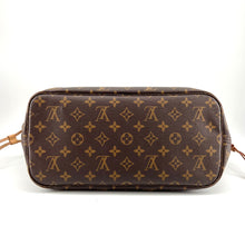 Load image into Gallery viewer, Louis Vuitton never full MM