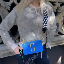 Load image into Gallery viewer, Marc Jacobs Snapshot leather bag