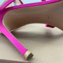 Load image into Gallery viewer, Gianvito rossi spin sandal