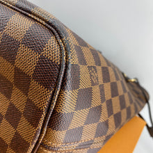 Load image into Gallery viewer, Louis Vuitton Damier Neverfull MM