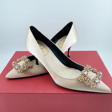Load image into Gallery viewer, Roger Vivier heels
