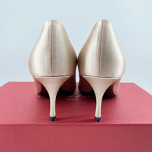 Load image into Gallery viewer, Roger Vivier heels