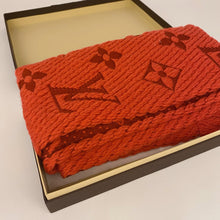 Load image into Gallery viewer, Louis Vuitton Red Yarn Scarf