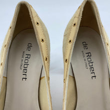 Load image into Gallery viewer, De Robert High Heels