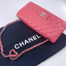 Load image into Gallery viewer, Chanel Lambskin classic flap bag TWS