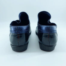 Load image into Gallery viewer, Chanel Sneakers size 39