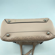 Load image into Gallery viewer, Burberry Calfskin Banner Tote