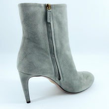 Load image into Gallery viewer, Gucci suede boots