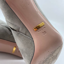 Load image into Gallery viewer, Gucci suede boots