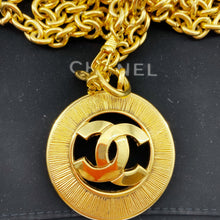 Load image into Gallery viewer, Chanel Vintage Necklace