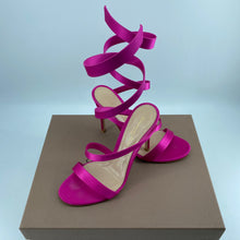 Load image into Gallery viewer, Gianvito rossi spin sandal