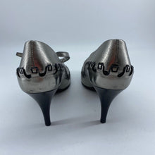 Load image into Gallery viewer, Louis Vuitton heels