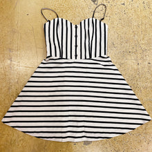 Load image into Gallery viewer, Alice+Olivia strip dress