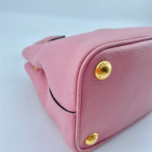 Load image into Gallery viewer, Prada pink monogrome tote saffiano