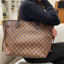 Load image into Gallery viewer, Louis Vuitton Damier Neverfull MM