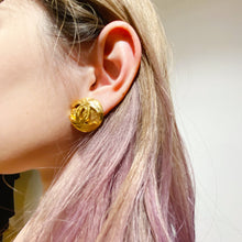 Load image into Gallery viewer, Chanel gold double C logo Earrings