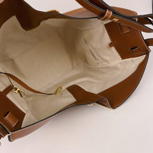 Load image into Gallery viewer, Loewe Hammock shoulder bag