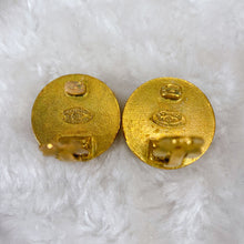 Load image into Gallery viewer, CHANEL vintage pearl gold earrings TWS