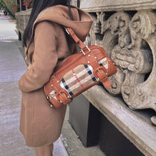 Load image into Gallery viewer, Burberry Plaid shoulder bag