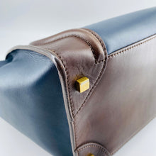 Load image into Gallery viewer, Celine Celine Leather Luggage Medium Tote Bag