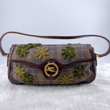 Load image into Gallery viewer, ETRO Cloth Flower Pouch