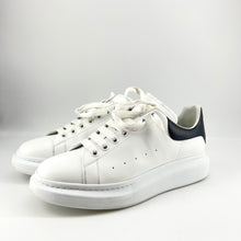 Load image into Gallery viewer, Alexander McQueen Larry sneaker