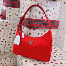 Load image into Gallery viewer, Prada Re-Edition 2005 Re-Nylon mini bag
