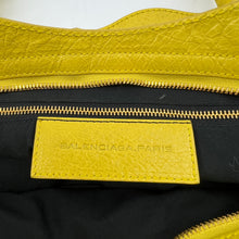 Load image into Gallery viewer, Balenciaga City Giant Bag Leather Medium