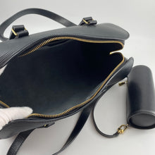 Load image into Gallery viewer, Louis Vuitton papillon