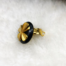 Load image into Gallery viewer, Chanel single four leaf clover earring