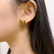 Load image into Gallery viewer, Chanel vintage single earring