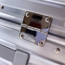 Load image into Gallery viewer, Rimowa Make-up Box