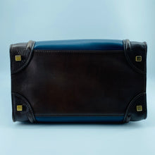 Load image into Gallery viewer, Celine Celine Leather Luggage Medium Tote Bag