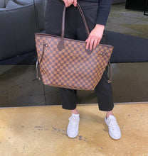 Load image into Gallery viewer, Louis Vuitton Damier Neverfull MM