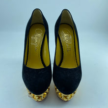 Load image into Gallery viewer, Vero Cuoio High Heels Size 36