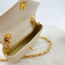 Load image into Gallery viewer, Chanel Cream Vintage Caviar Leather V Stitch Shoulder Bag